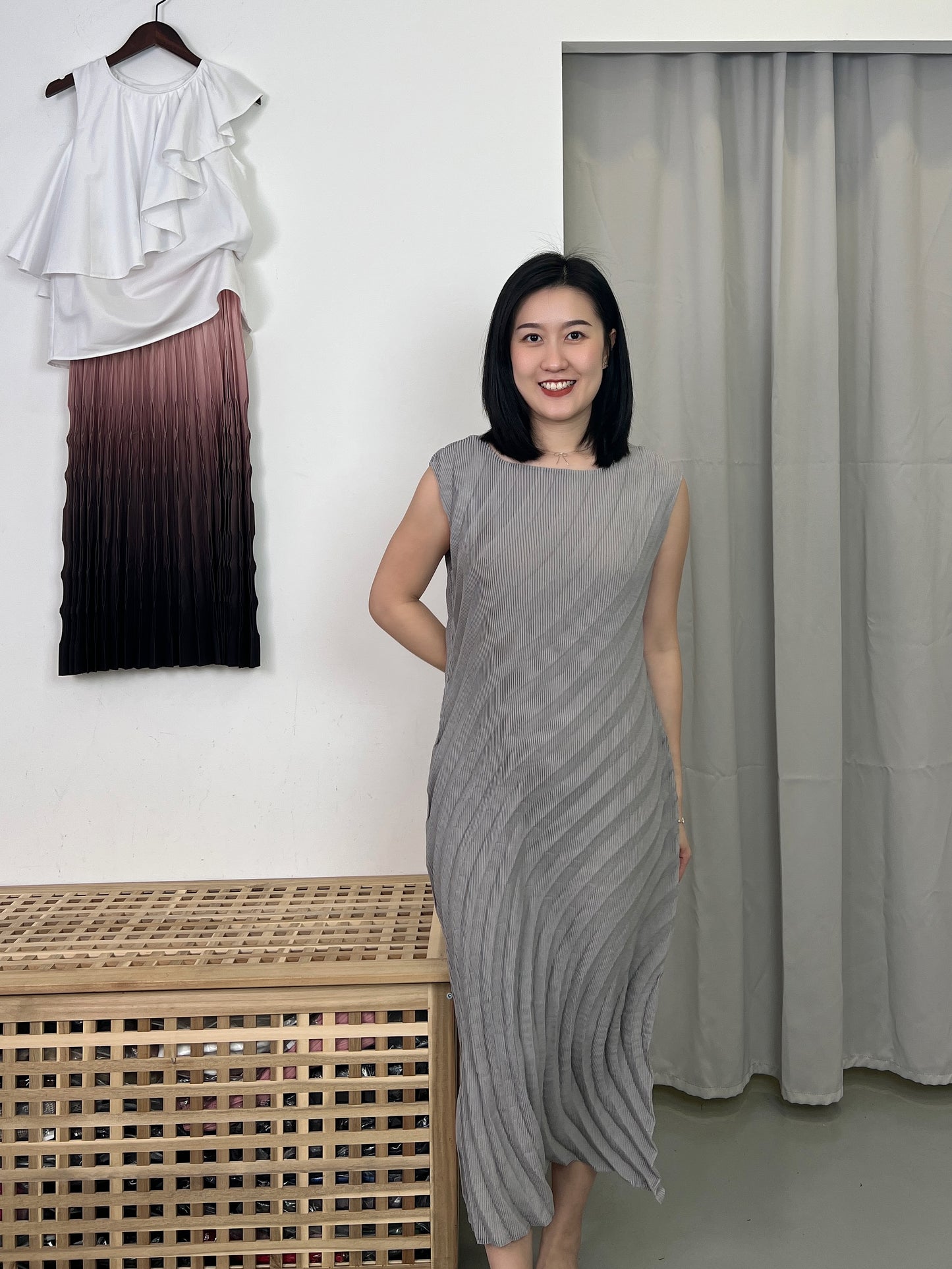 Pleated Wheel Elegance Dress