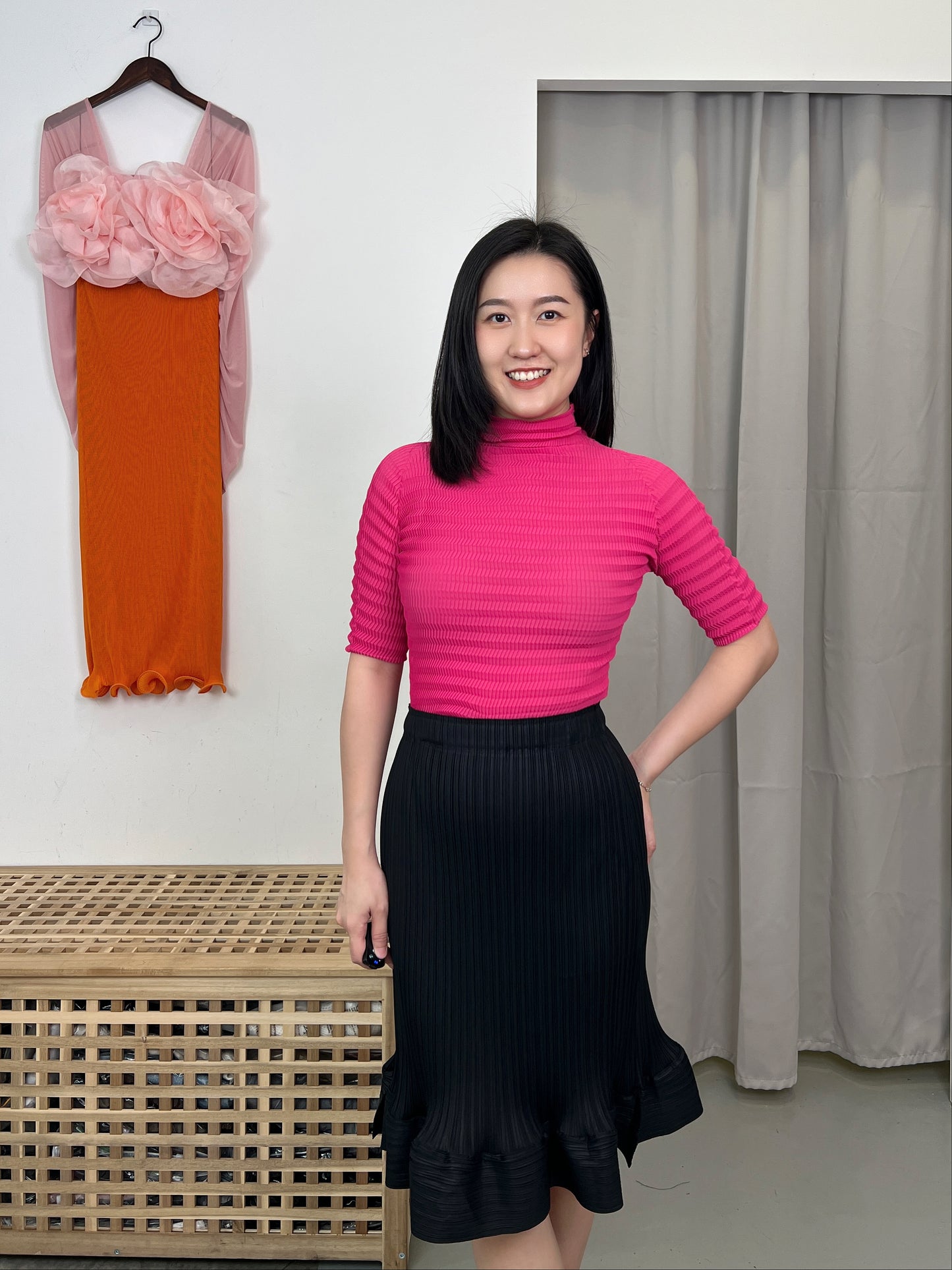 Pleated Wiggle Short Skirt