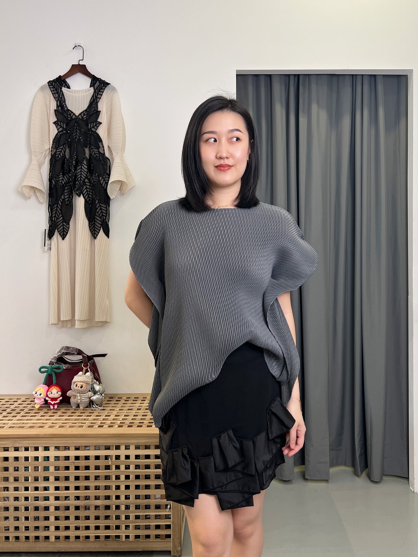 Pleated Clam Style Blouse