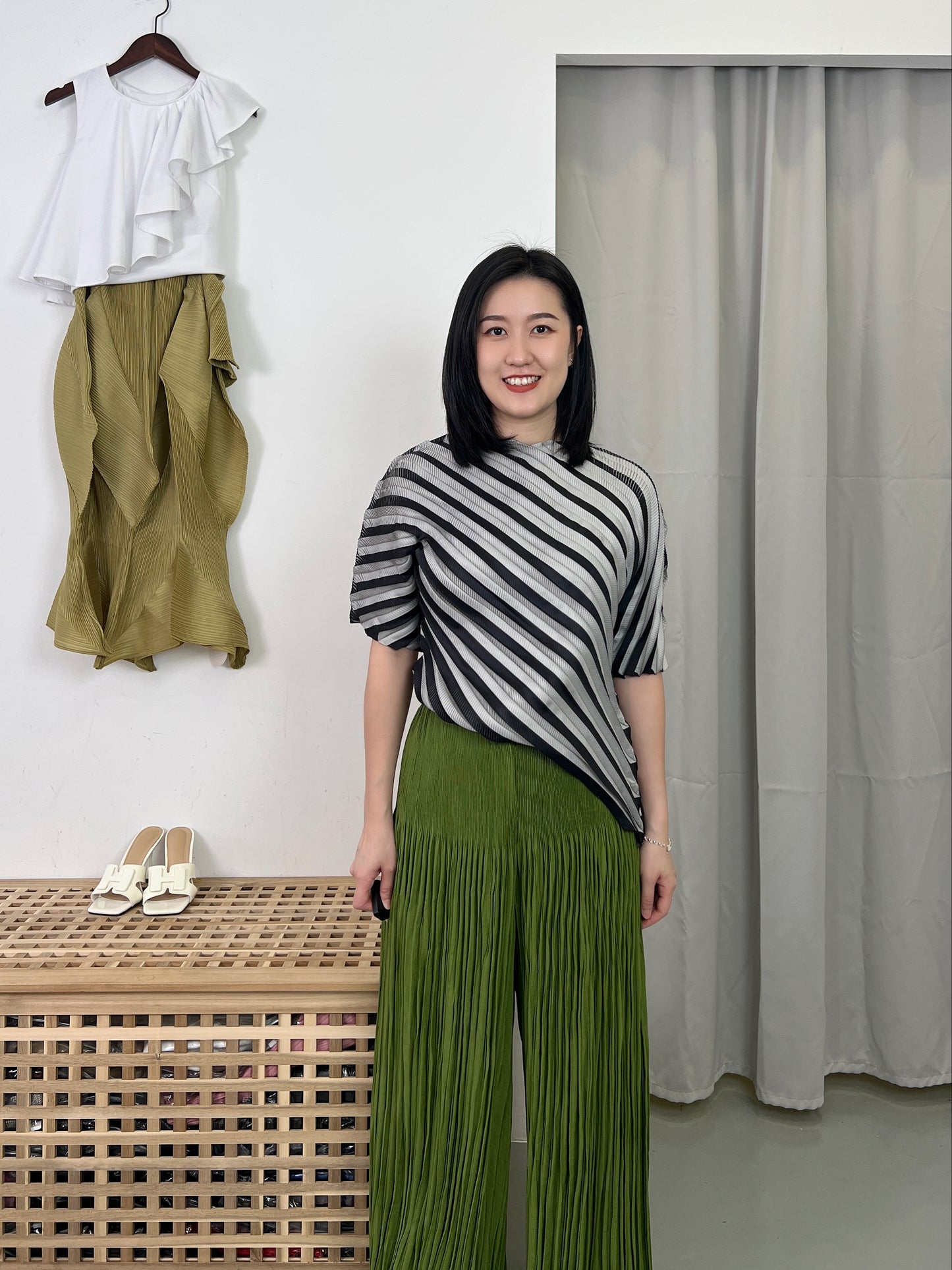 Pleated Wheel Blouse