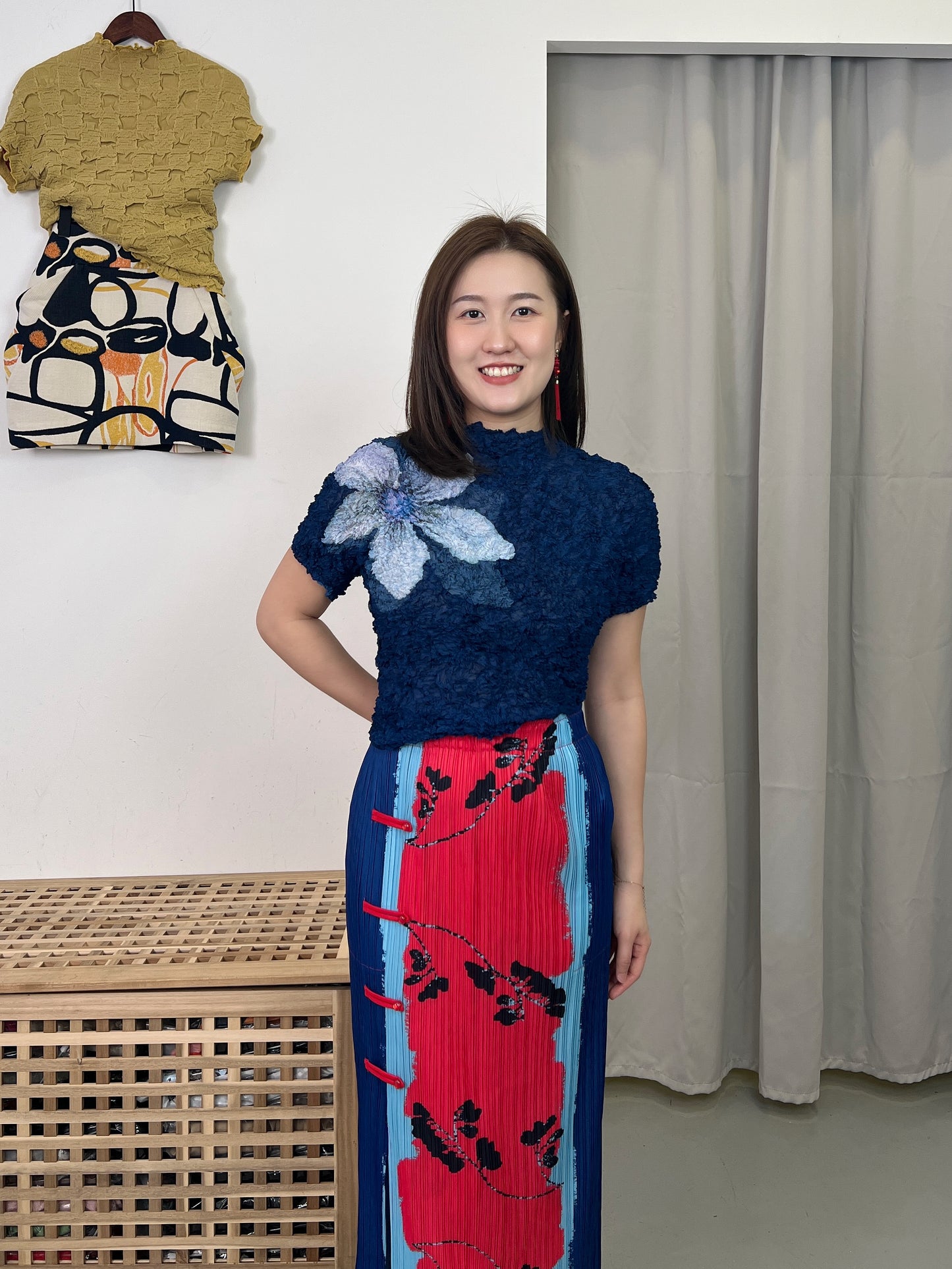 Pleated 3 Tone Skirt w CN Knot