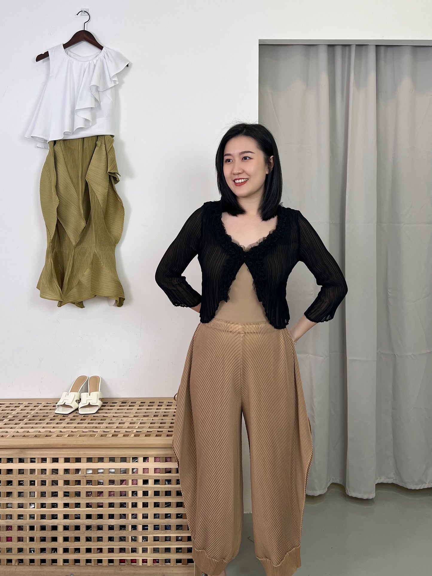 Pleated Design Pants