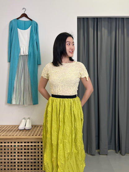 Pleated BabyGirl Top w Round neck