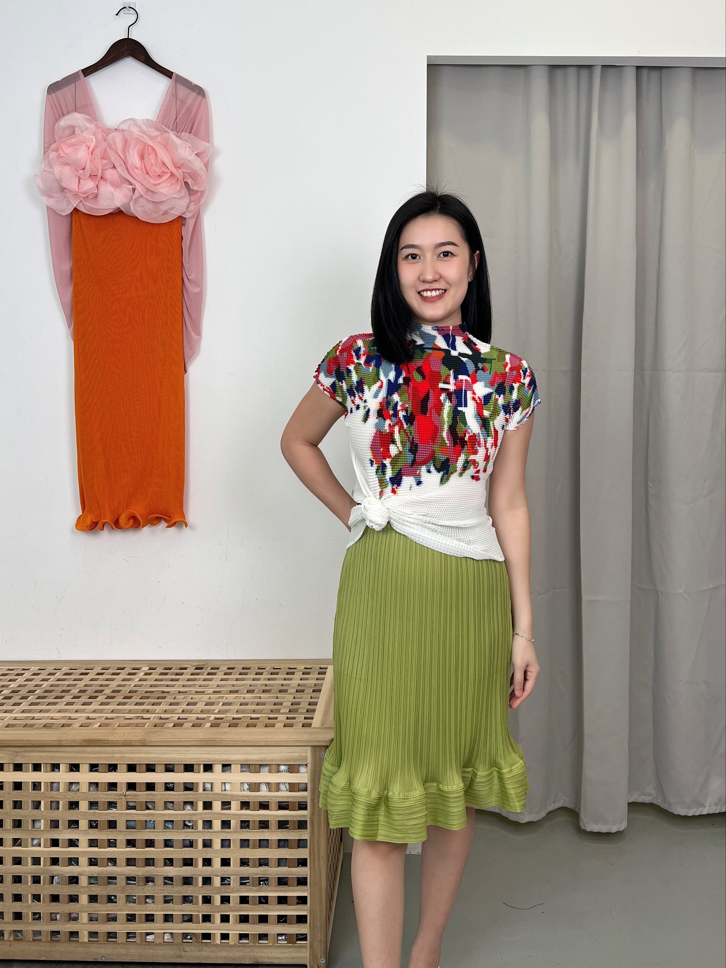 Pleated Wiggle Short Skirt