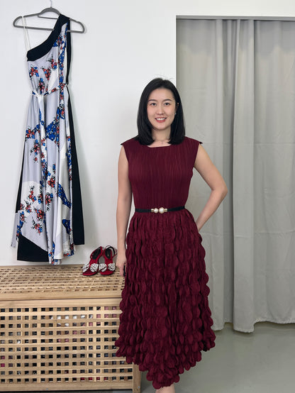 Pleated Slim Bubble Dress