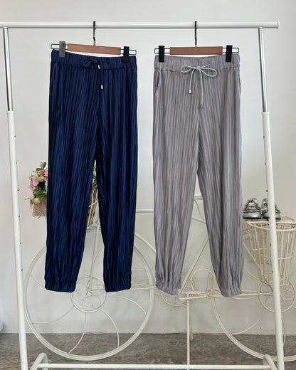 Pleated Sporty Pants