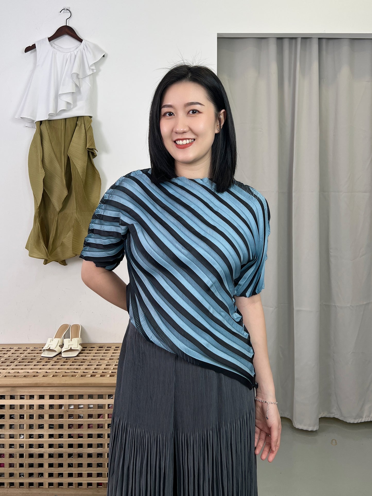 Pleated Wheel Blouse