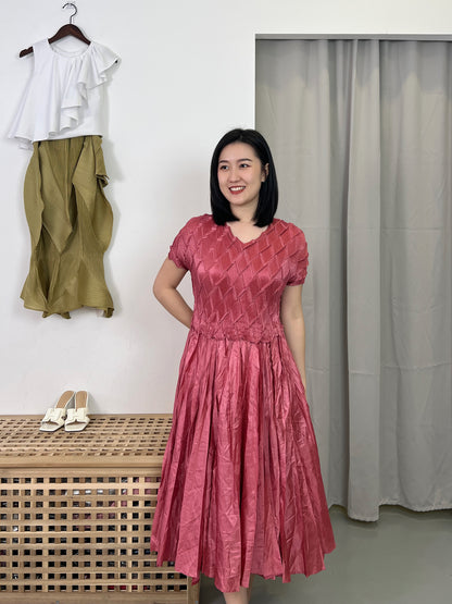 Pleated Slim Design Dress