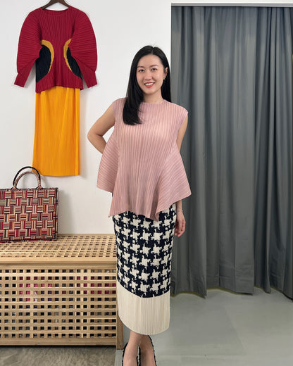 Pleated Houndstooth Skirt