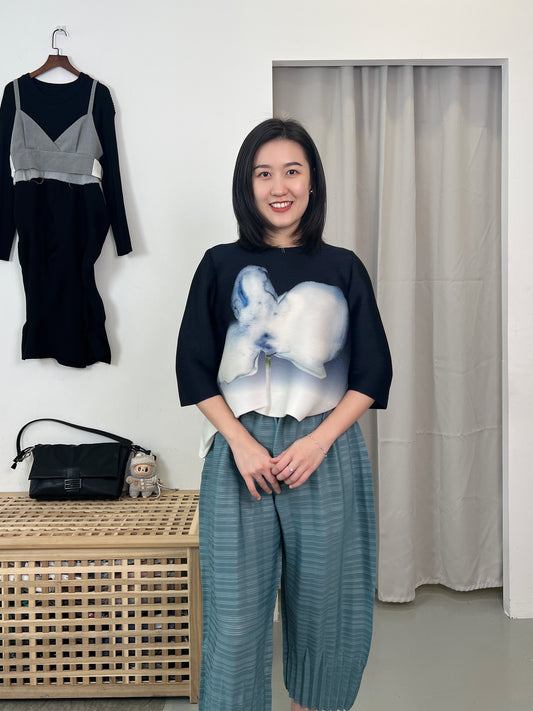 Pleated Elegance Big Flower Blouse