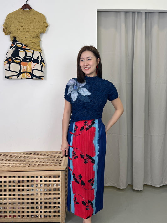 Pleated 3 Tone Skirt w CN Knot