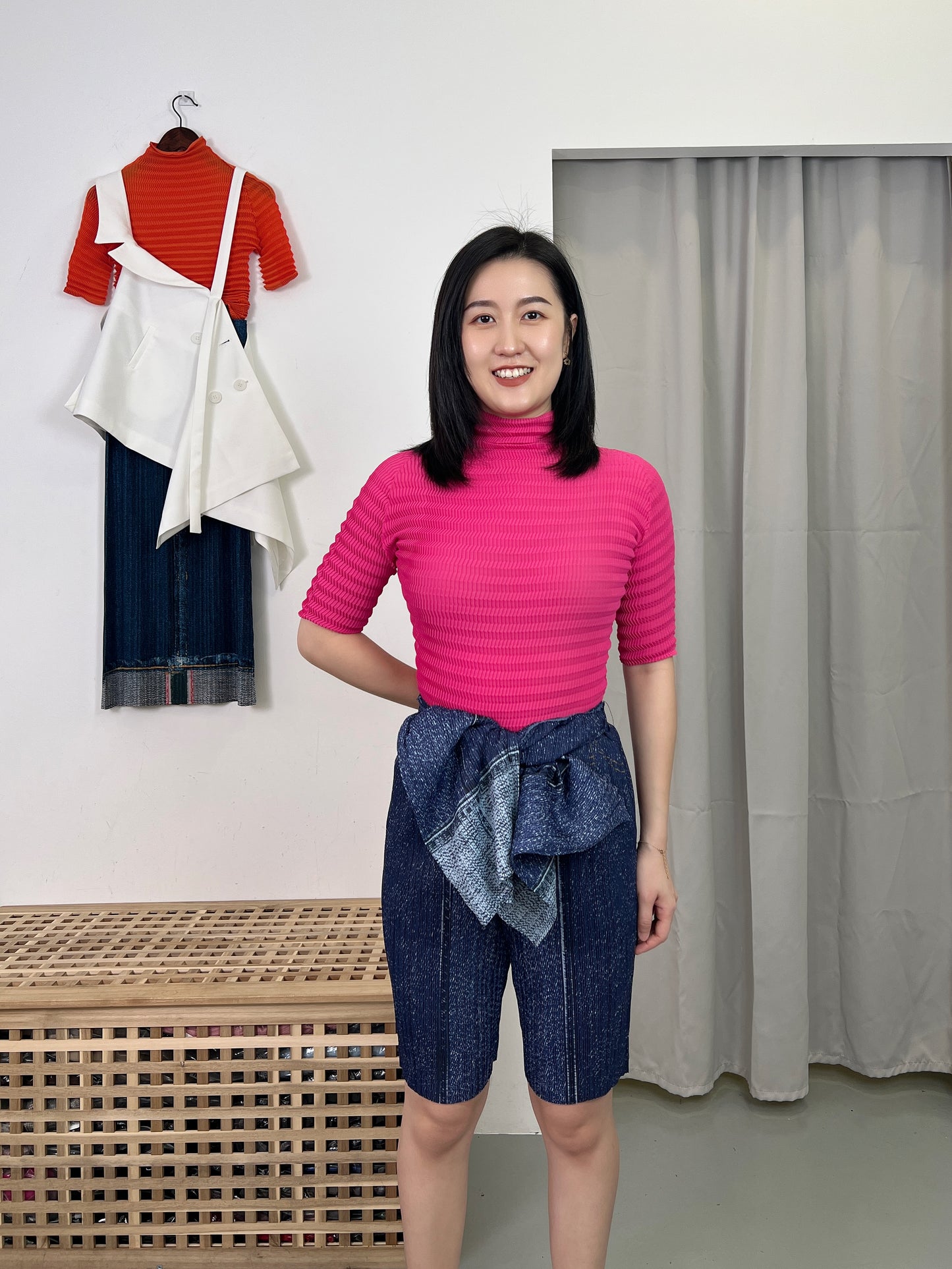 Pleated Wheel Sleeve Blouse