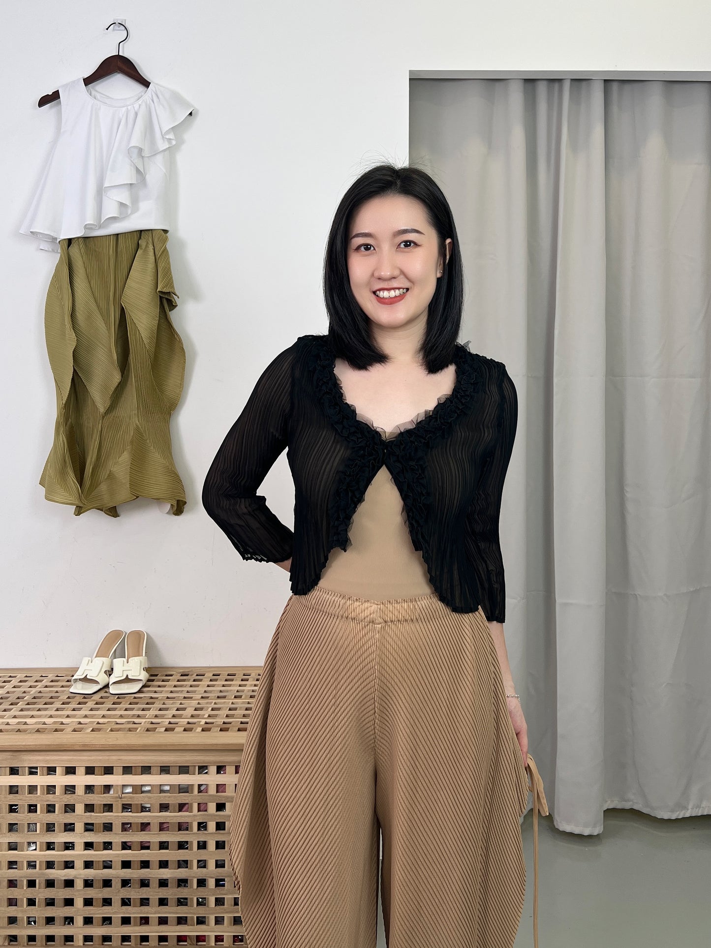 Pleated Design Pants