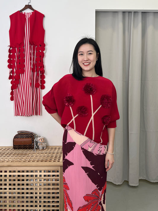 Pleated 3D Floral DD Blouse