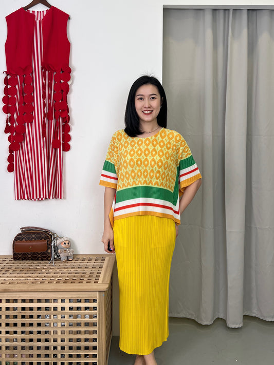 Pleated Scarf-Like Blouse