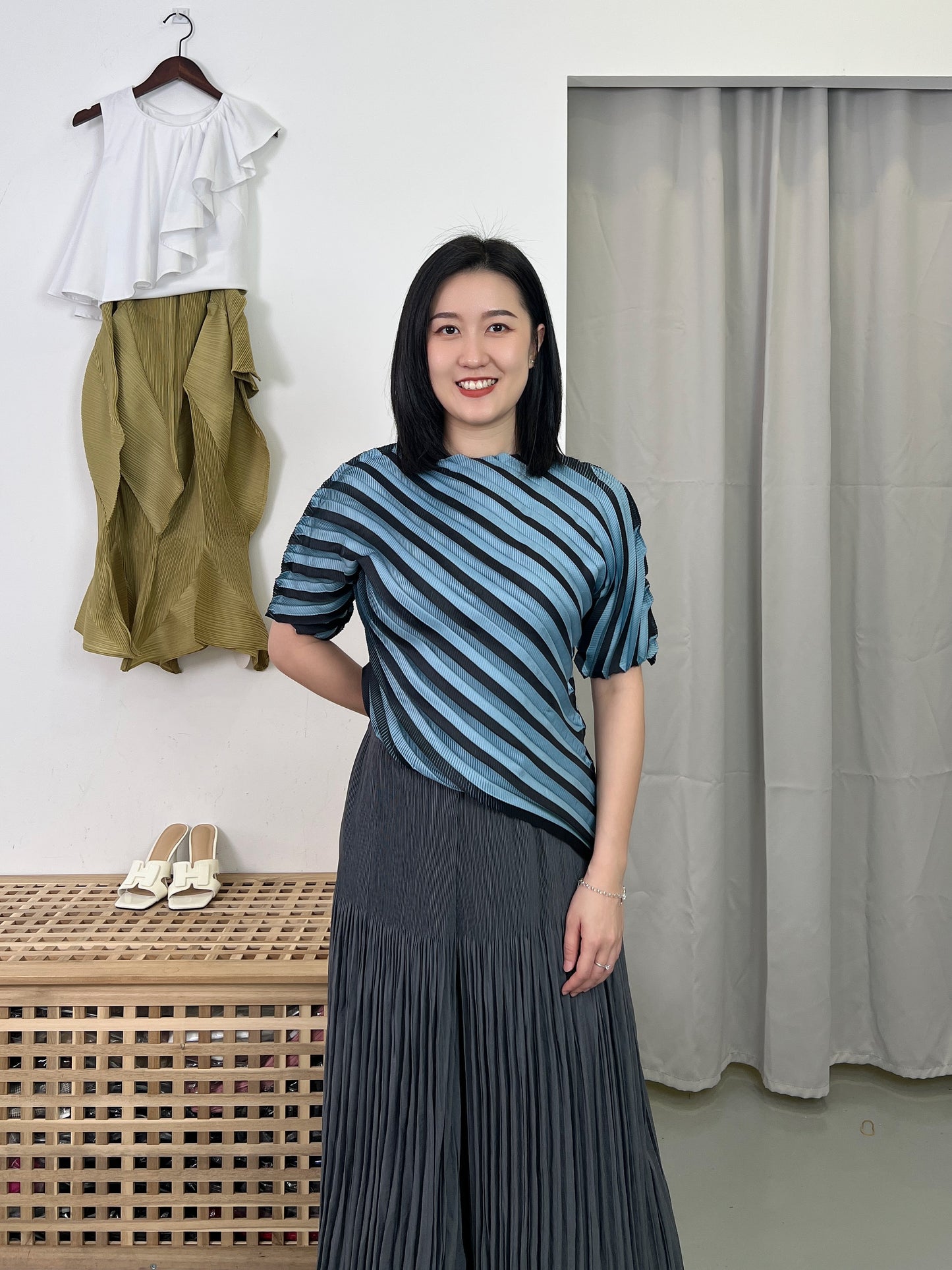 Pleated Wheel Blouse