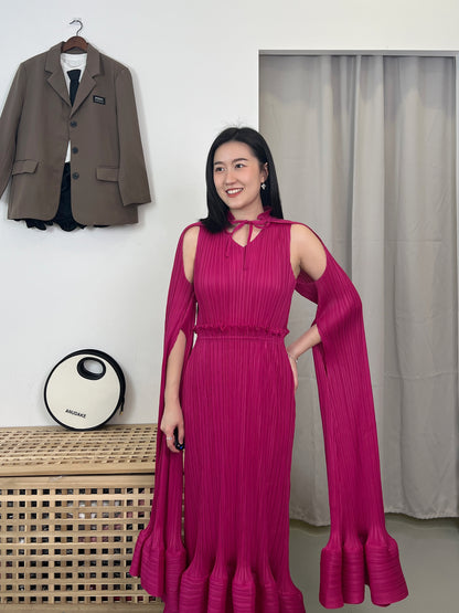 Pleated Queen Style Dinner Dress