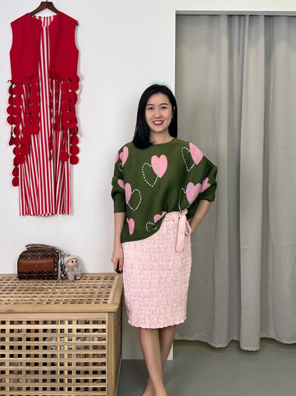 Pleated Diamond Heart DD Blouse