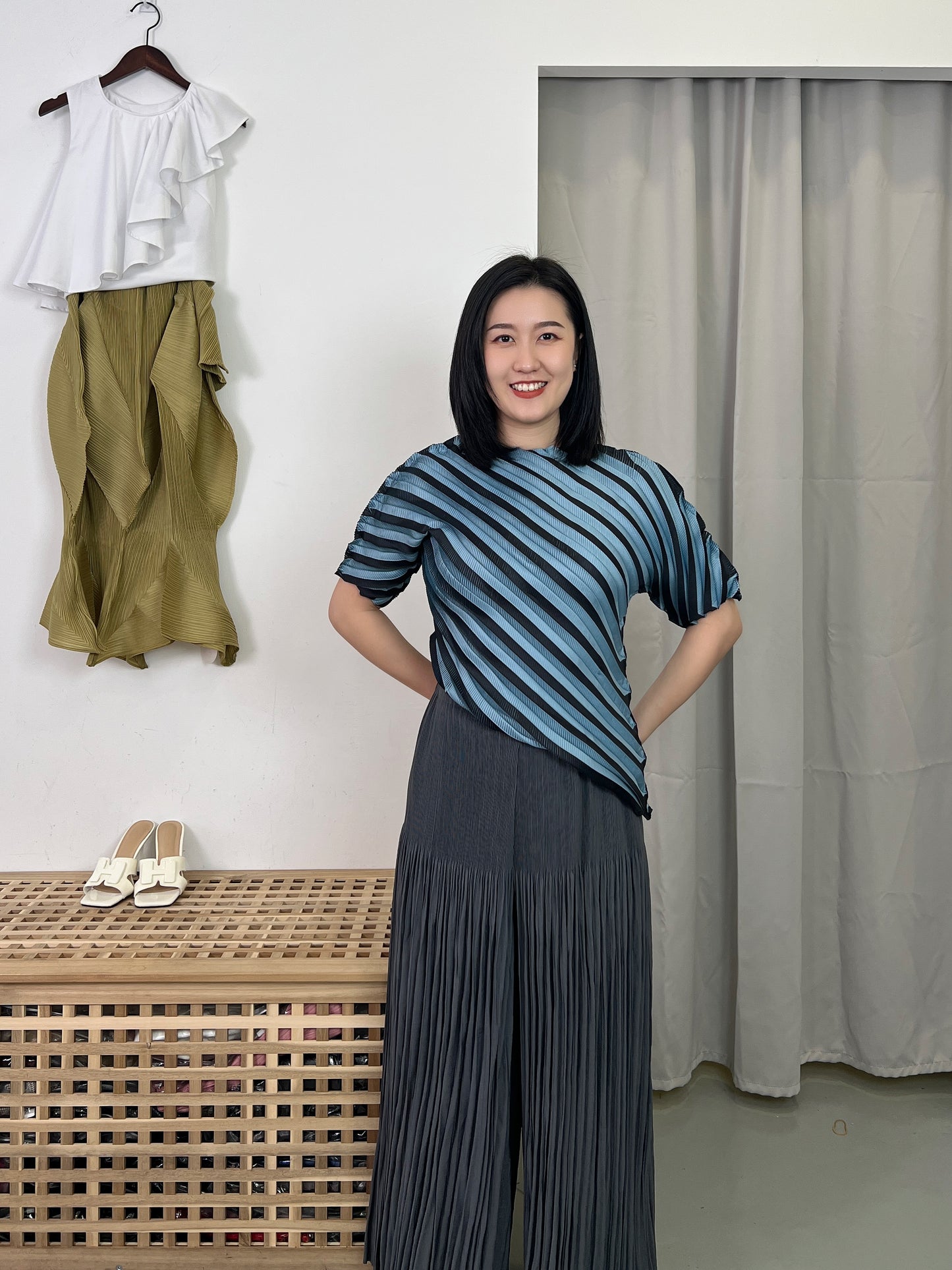 Pleated Wheel Blouse