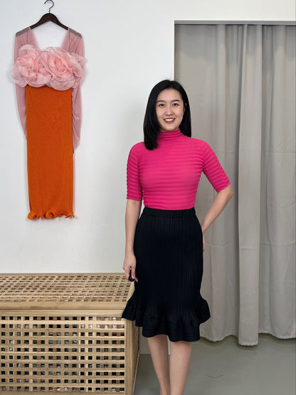 Pleated Wiggle Short Skirt