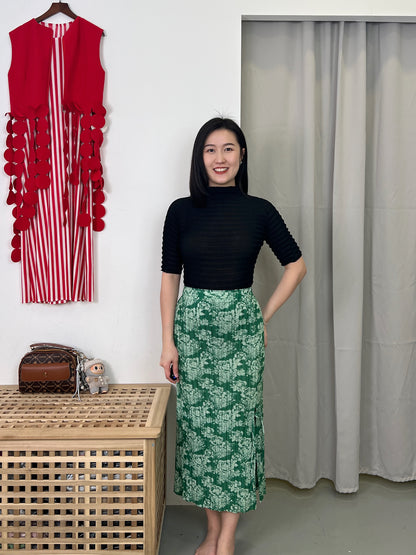 Pleated Floral Chinese Knot Skirt