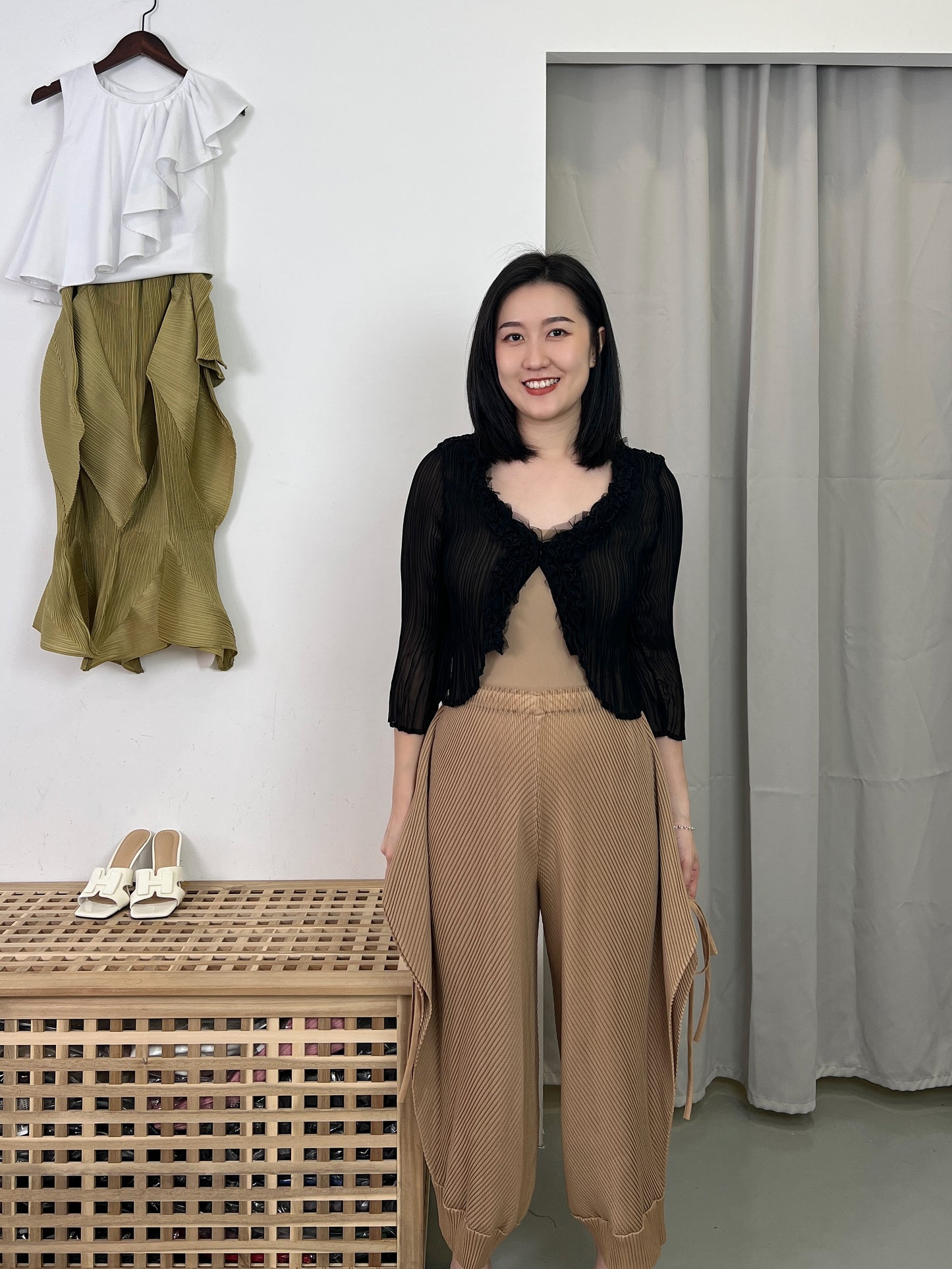 Pleated Design Pants
