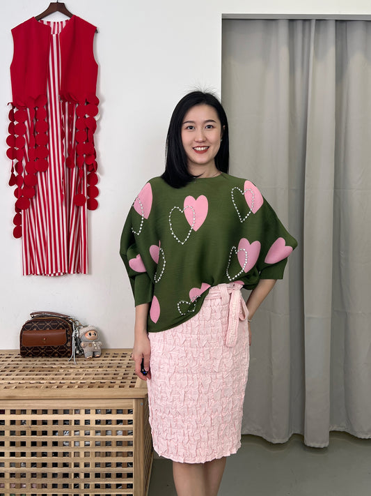 Pleated Diamond Heart DD Blouse