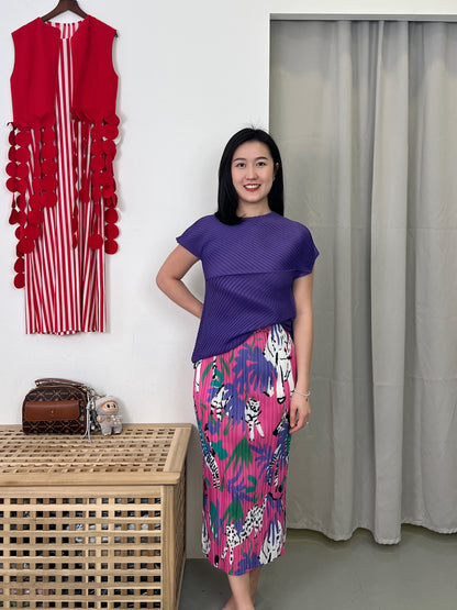 Pleated Horse Print Skirt