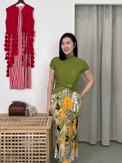 Pleated Horse Print Skirt