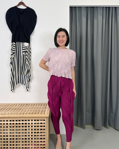 Pleated 3D Pants