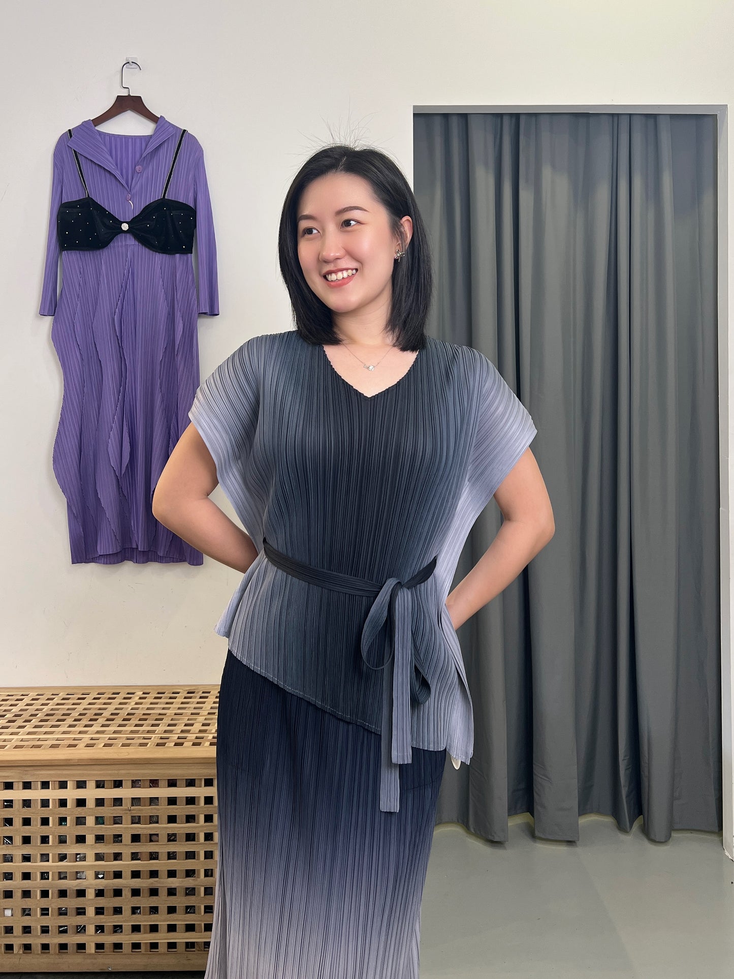 Pleated Faded Wiggle Blouse