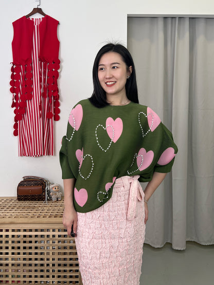 Pleated Diamond Heart DD Blouse