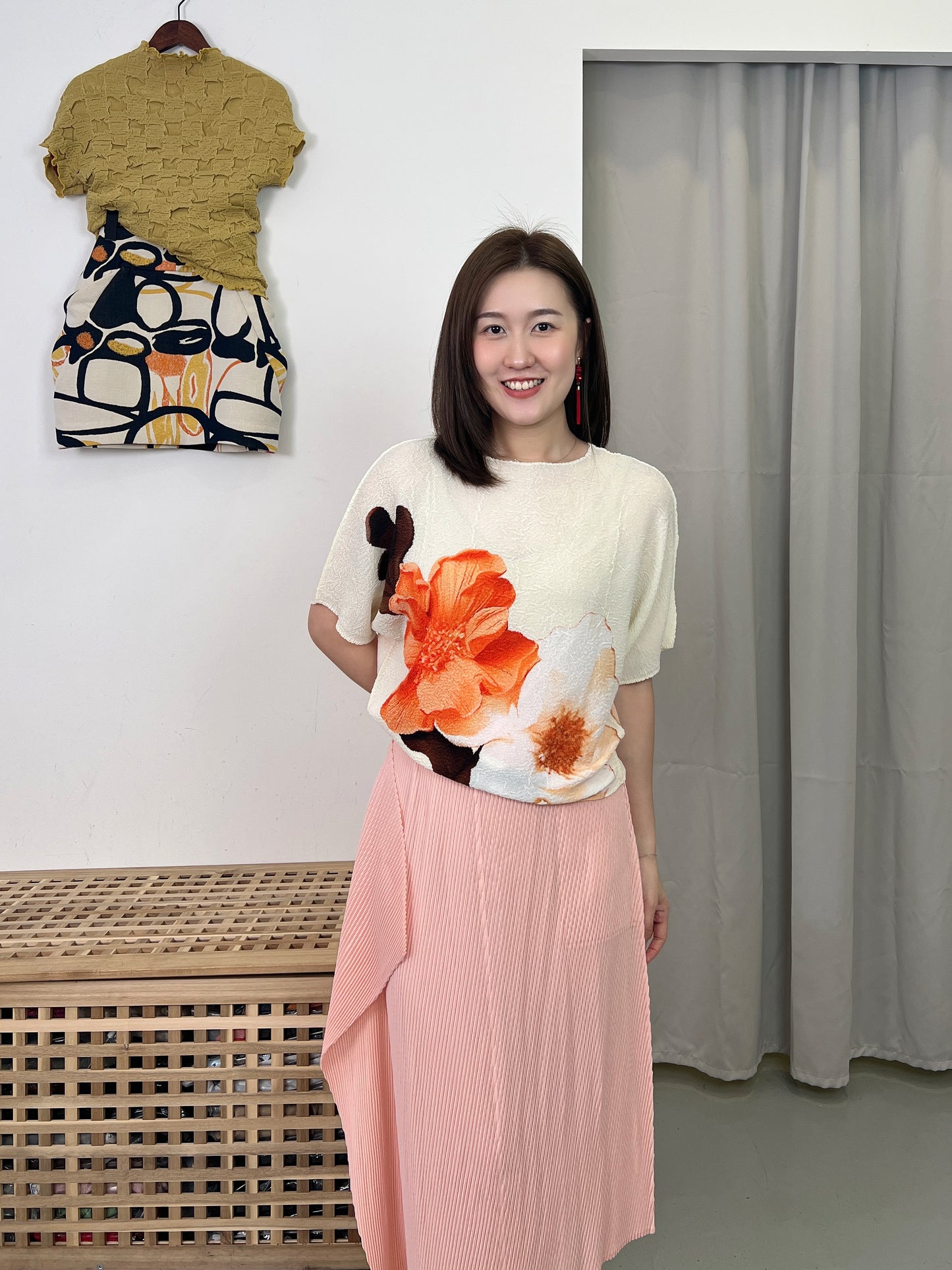 Pleated Spongy Floral Top